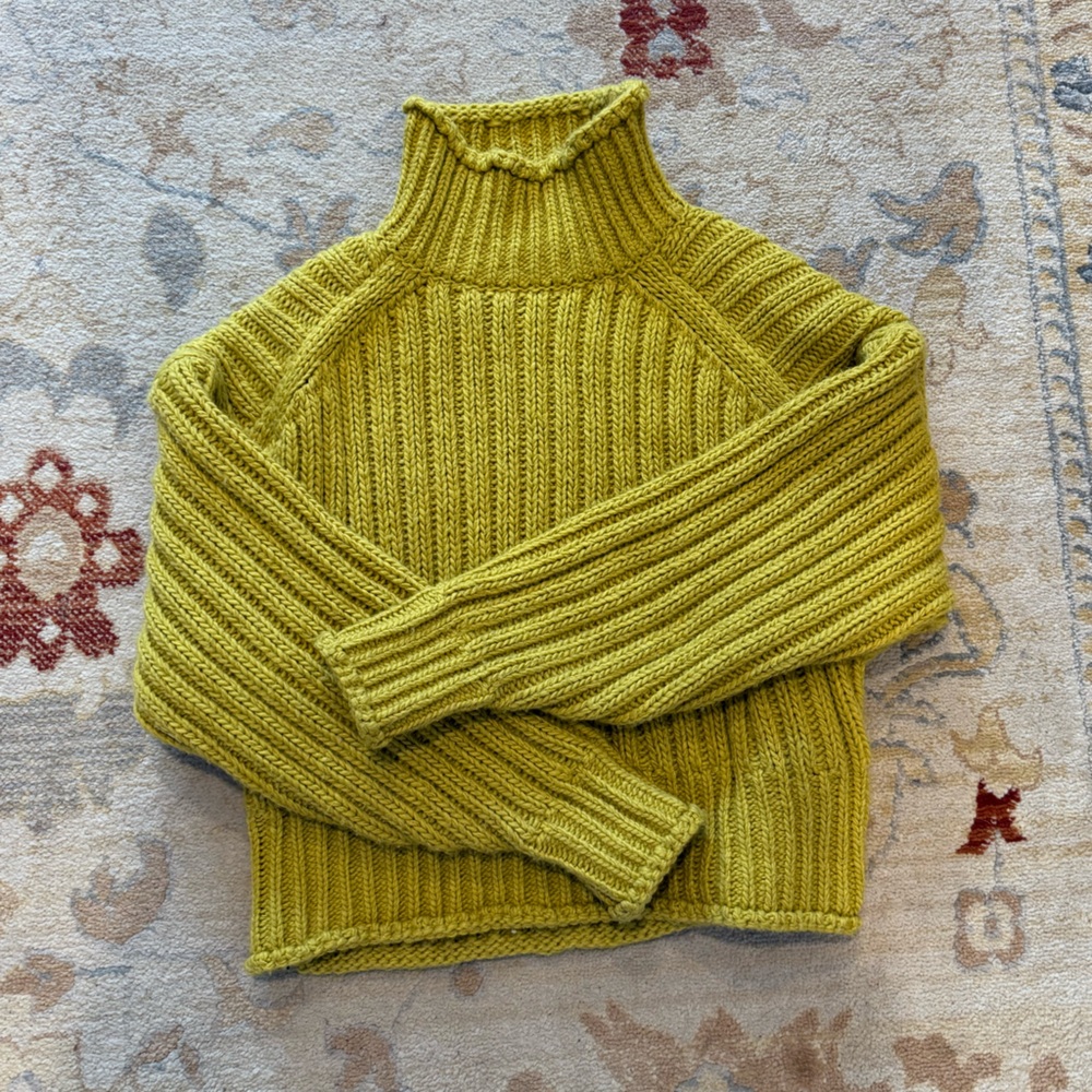 H&M Chunky knit mustard turtleneck sweater
